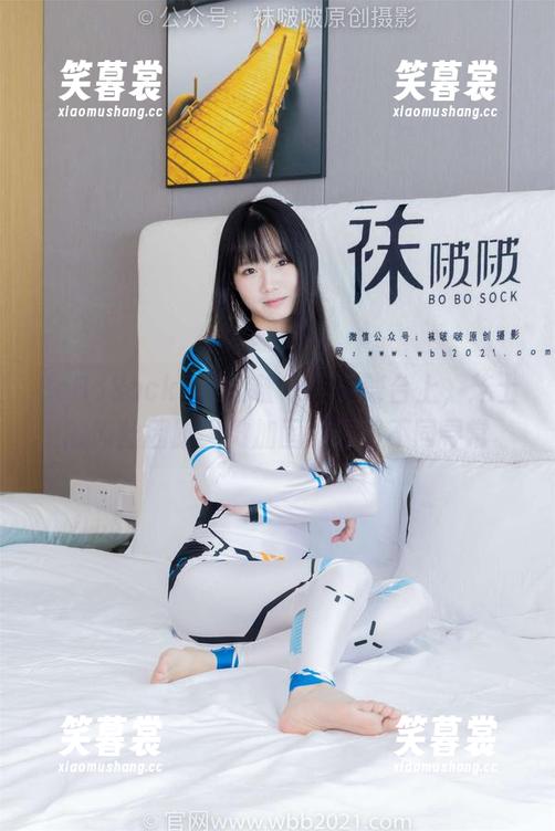 BoBoSocks袜啵啵 - 写真舞台上，芝士的肉丝因脚尖微加固而显得不同寻常