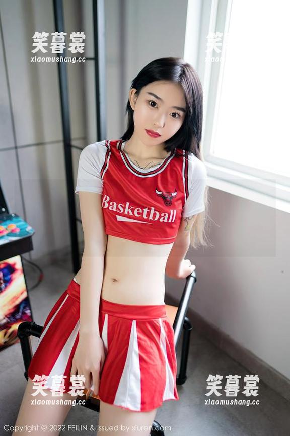 Feilin嗲囡囡-小Kaili小丁丁 Feilin嗲囡囡 - 小Kaili小丁丁的御姐写真,没有圣光,只需灯光和你我之间的默契。
