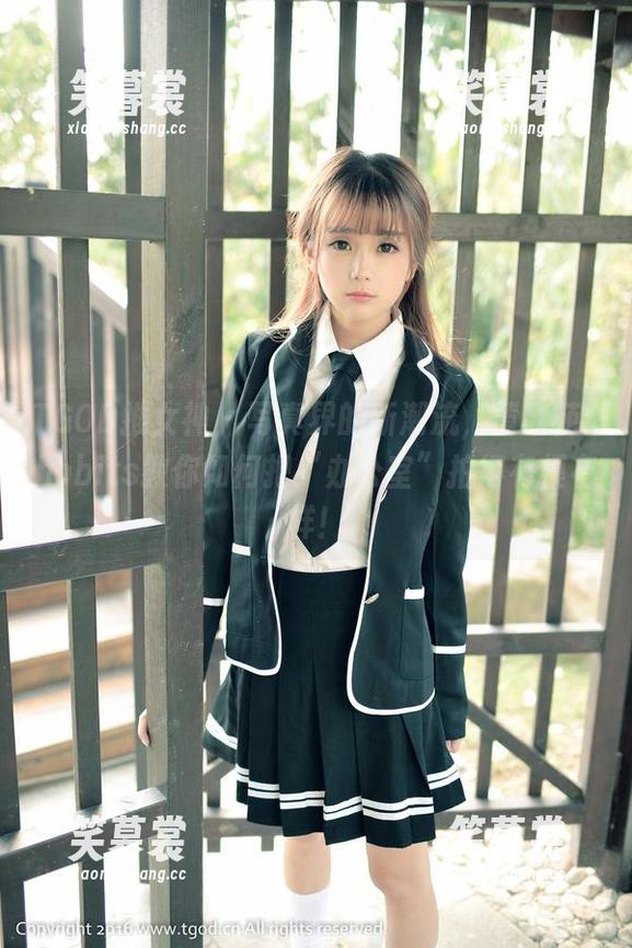 TGOD推女神 - 写真界的新潮流，黄歆苑chobits教你如何把“办公室”拍得有模有样！