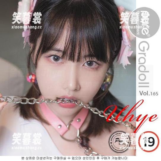 随便翻翻Uhye(이유혜)的高清写真，秘密其实就藏在细节里。