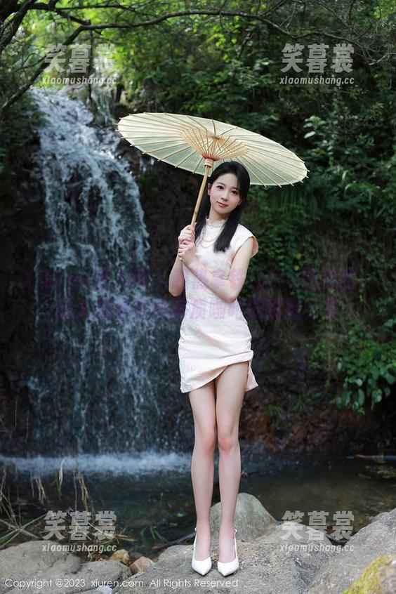 Xiuren秀人网-趁热拿铁latte Xiuren秀人网 - 趁热拿铁latte的和服:让人想端杯高画质咖啡的清新分享