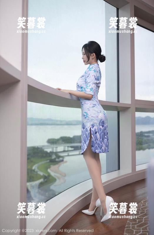 Xiuren秀人网-黑麦子 Xiuren秀人网 - 黑麦子的新图集:吊带那点事儿,不穿我不会明白她的勇气!