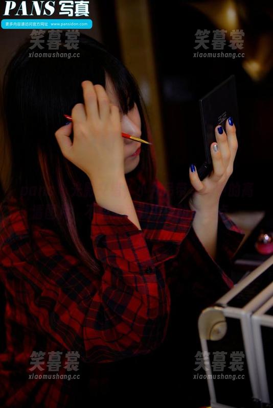 pans - 光影交错，小九吊带写真中的高清图片，不经意间戳中你的审美点。