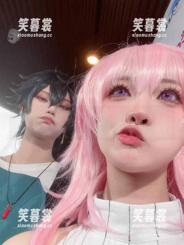 一件白衬衫的反叛：wendydydydy_酱油的无圣光作品如何打破常规