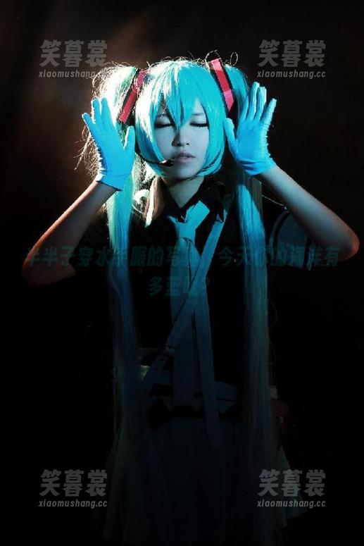 半半子穿水手服的写真，今天你的海洋有多蓝呢？