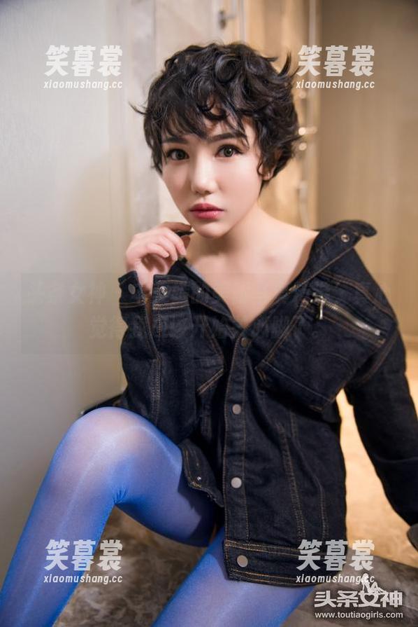 头条女神-申美嫣 头条女神 - 申美嫣的美脚写真精选,真心觉得我应该开始关心脚了。