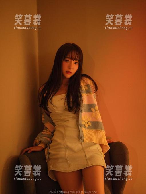 难道我今天看的不是姜仁卿(강인경)的ins合集，而是个隐藏的美图数据库吗？