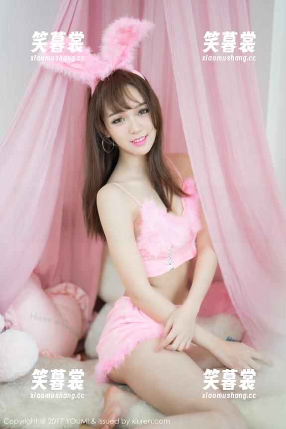 尤蜜荟-icy猪 尤蜜荟 - 网袜和icy猪,这组合真吊——分享一套图,记得欣赏