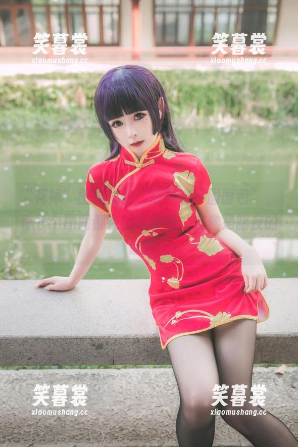 巧克力小圆面包 “花嫁”图集里的“巧克力小圆面包”,每一个原图都在细语轻喃,仿佛是暗夜的低语。