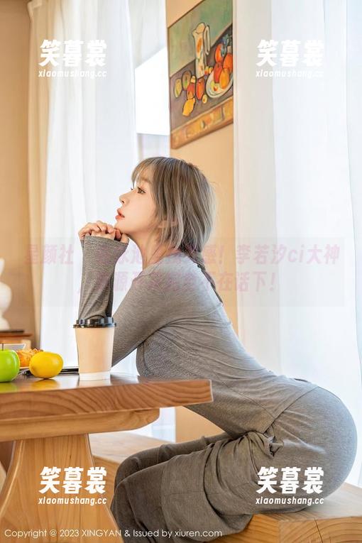 星颜社 - 在泳池里找灵感！李若汐ci大神，资源开采完全不在话下！