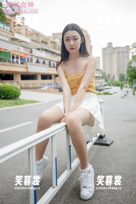 梦丝女神 - 最新出炉！莹仙女的女孩写真集，可能会让你想要偷溜出去！
