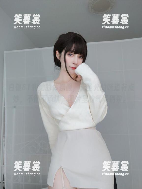 白银81和她的体操服，无圣光的味道有点妙，不得不承认，图片里的气场别致。