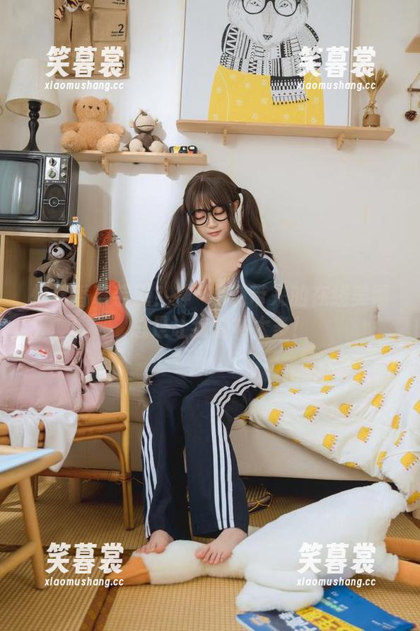 情迷香草芋泥？神沢永莉带来的在线美图，总是让我脑补太多！