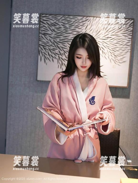 秀人网 - Suki_baby，凭什么让我觉得美腿是攀登高峰的使命？图册直接送到房间！