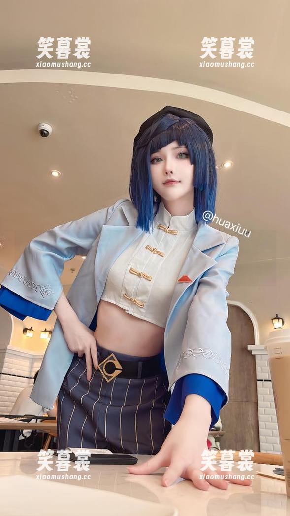 原图中的花兮_honoka，cosJK难道是为红毯预演？