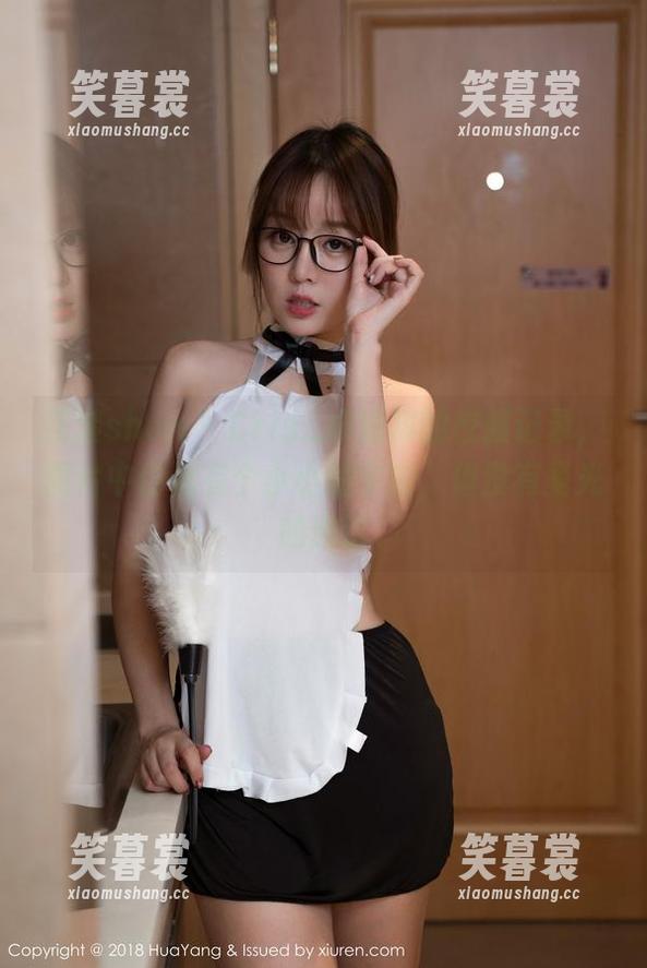 花漾show-Cris_卓娅祺 花漾show - Cris_卓娅祺的校服记录,图片中仿佛有个小小的宇宙,但没有圣光的邀请