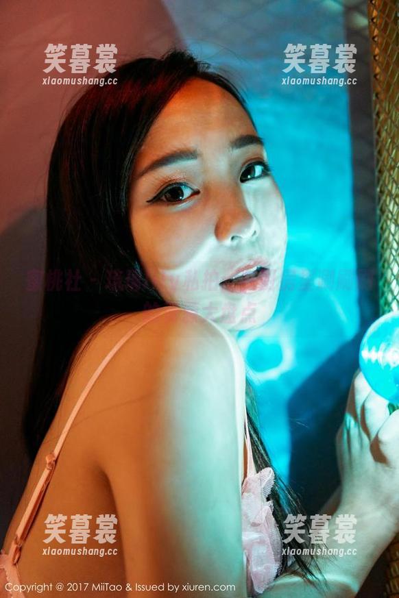 蜜桃社 - 琉璃lily私拍：在厨房里涮刷刷的资源大盘点