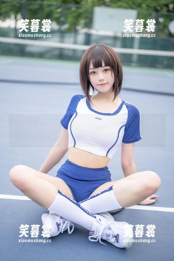 蜜汁猫裘 我跟蜜汁猫裘探讨纯白美图,结果…没想到!