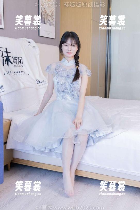 袜啵啵 - 丝滑感！稚予的泡脚脚与鞋子的狂欢，原图、作品都在，这场秀太趣了！