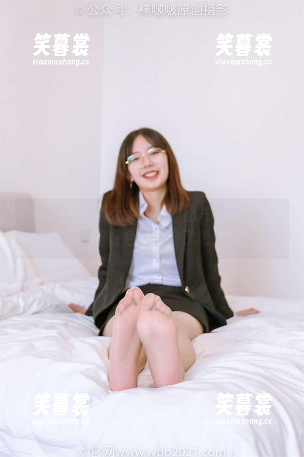 袜啵啵 - 观看芝士学姐的图片，啊，上天，这配色也太会了吧！