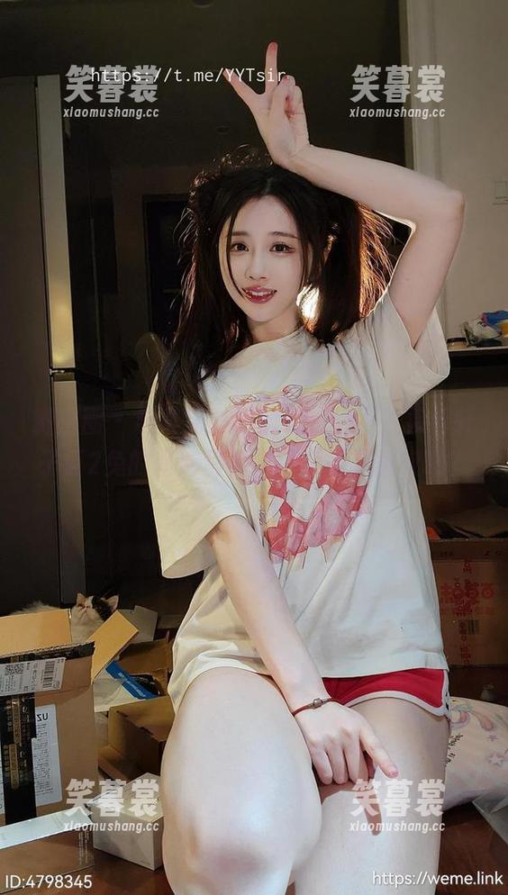 微密圈 - 与其花时间思考，何不直接看轩子巨2兔的高清写真，顺便问下喜欢吗？