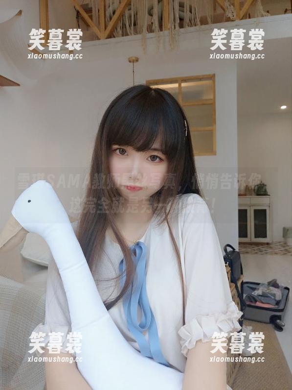 雪琪SAMA教师黑丝写真，悄悄告诉你，这完全就是另一种教育！
