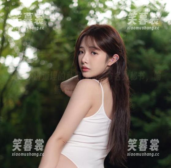 雯妹不讲道理的私房作品，命名为秘书，偏偏不按常理出牌！