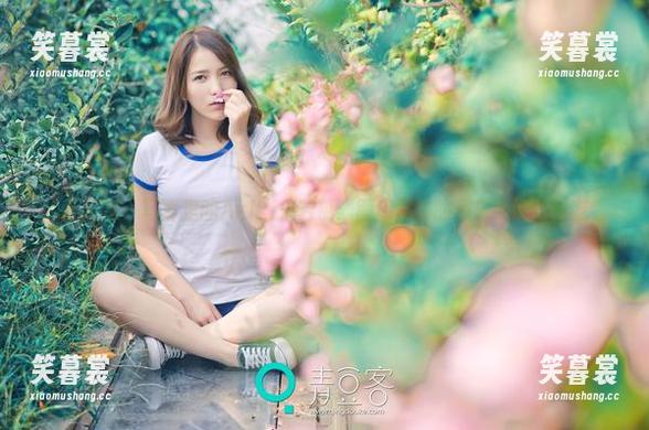 青豆客 - 写真里的Akiki朱若慕：图库藏着的不只是她的女友