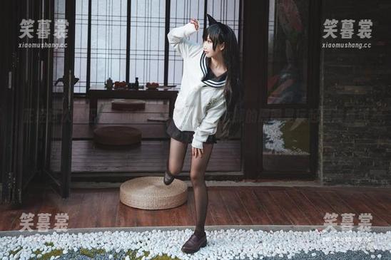正经这次不正经，面饼仙儿在恶毒兔女郎的原图里玩起碧蓝航线的花样！